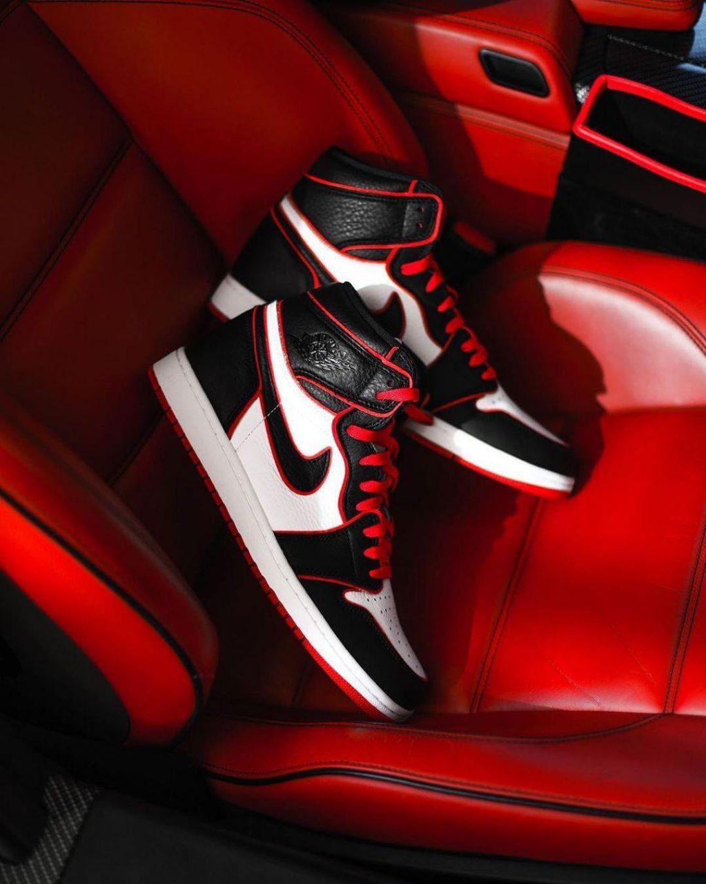Air Jordan 1 Retro High OG “Black Toe Red Outline”
