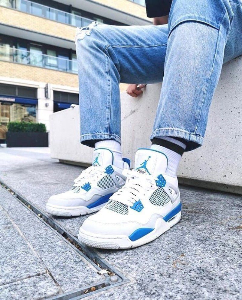 Nike SB x Air Jordan 4 Military Blue shoes