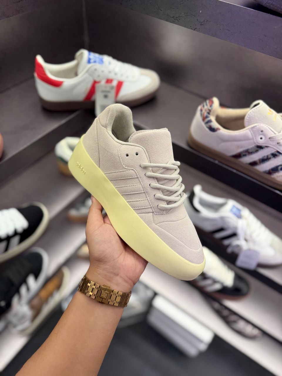 ADDIDAS FEAR OF GOD LOW WHITE