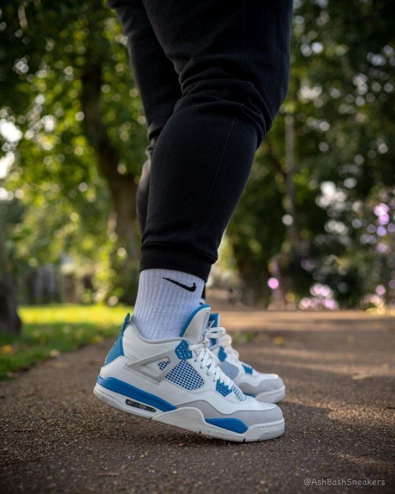 Nike SB x Air Jordan 4 Military Blue shoes