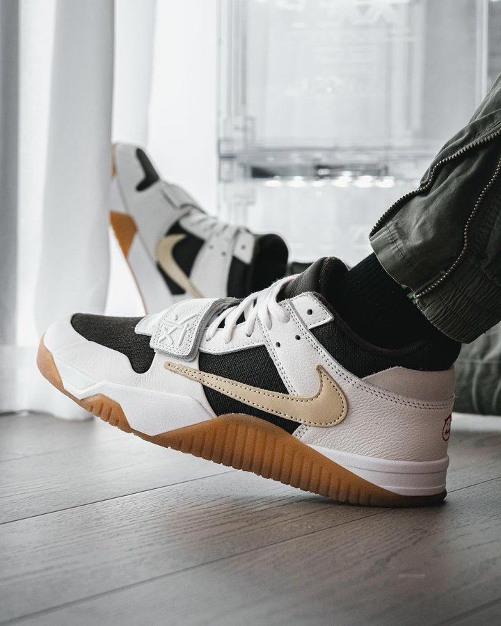 AIR JORDAN JUMPMAN JACK