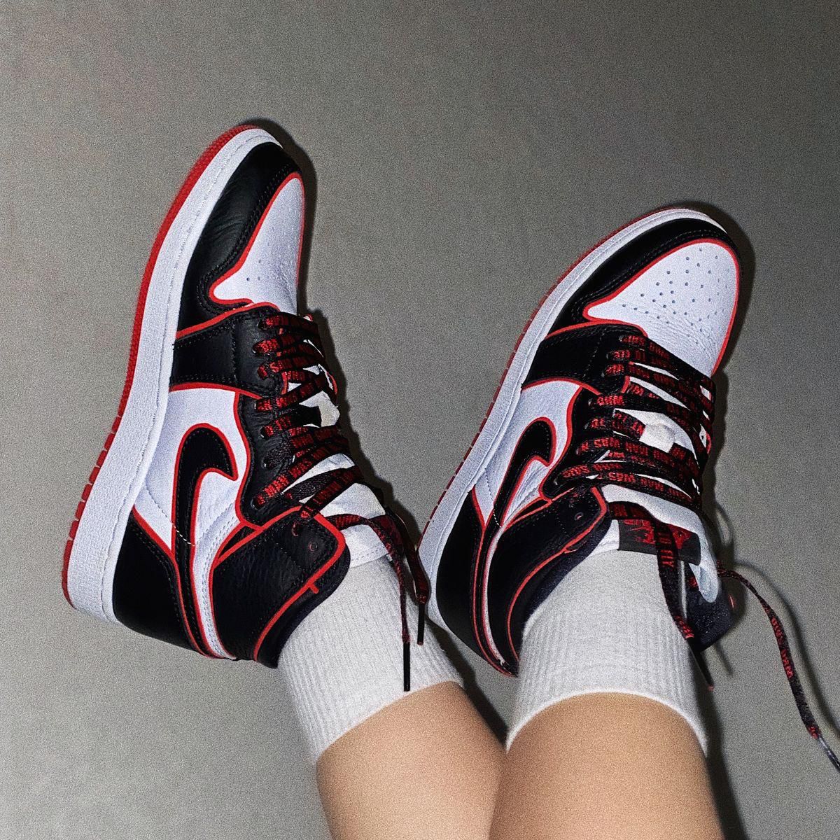 Air Jordan 1 Retro High OG “Black Toe Red Outline”